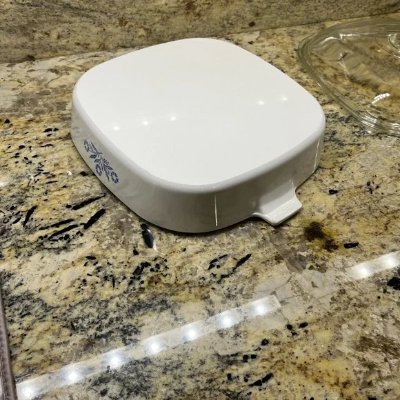 Corningware, Blue Cornflower Pattern, Cookware/Bakeware - Picture 6 of 15